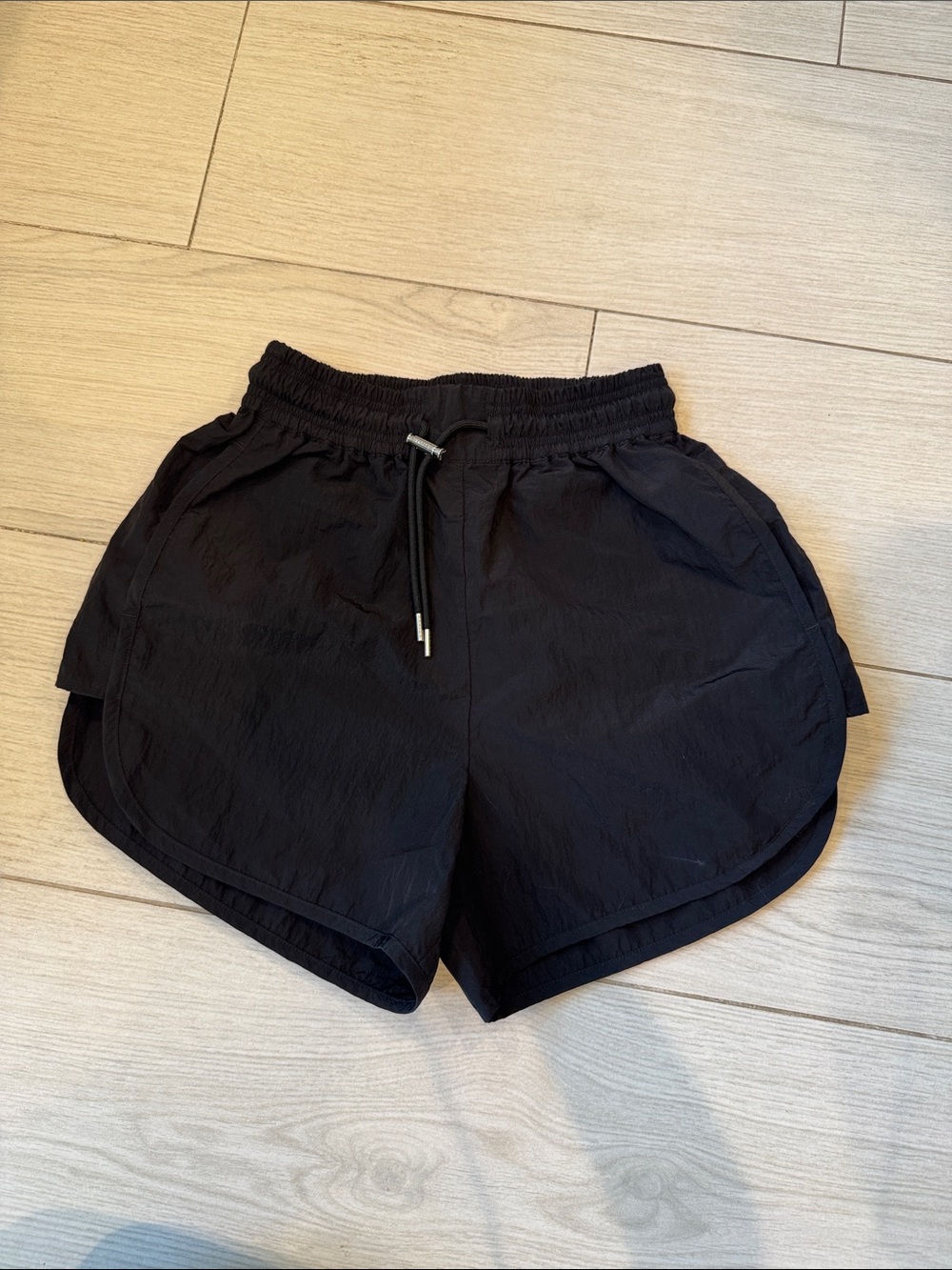 Varley Black Elastic Waist Athletic Shorts
